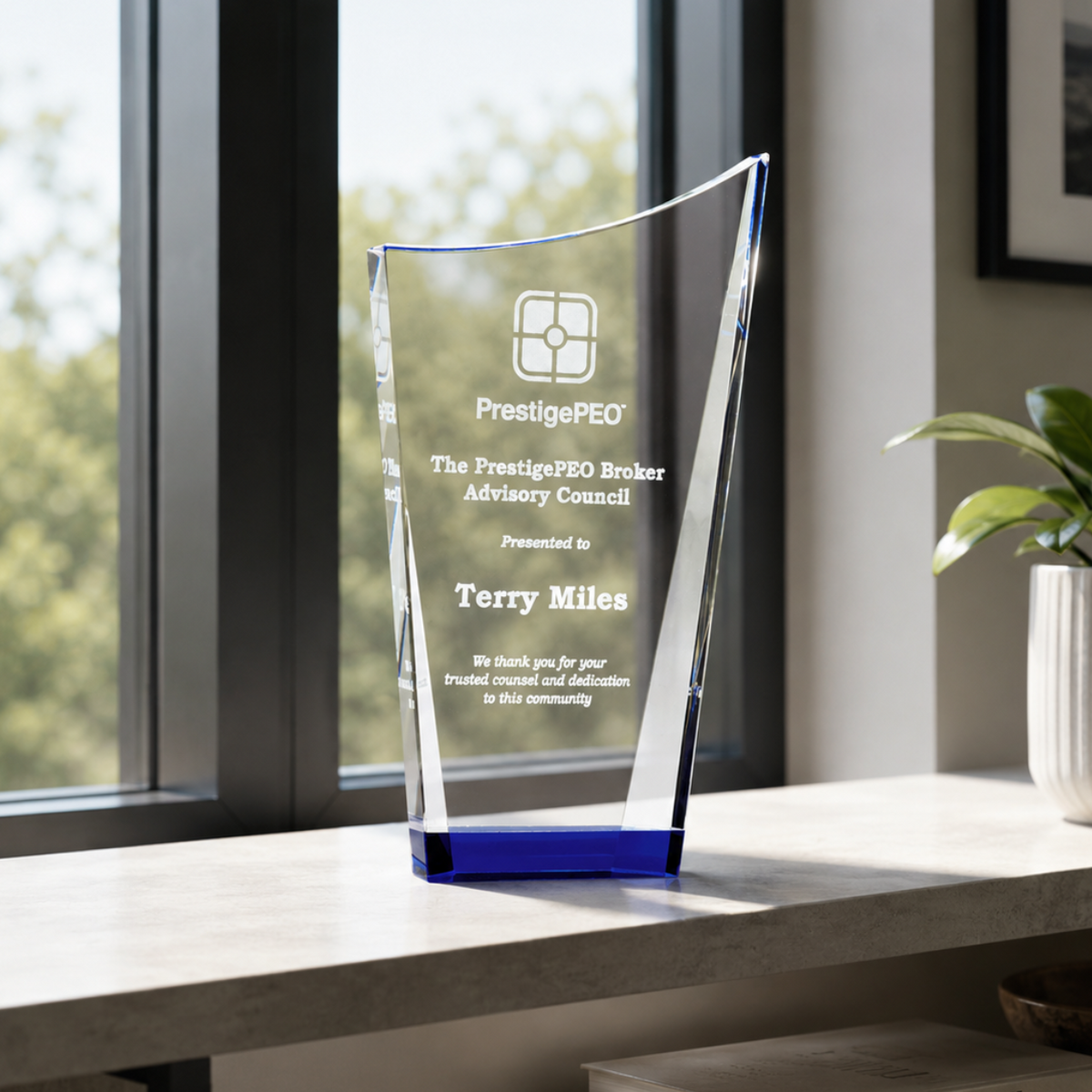 8" Contemporary Series Crystal with Blue